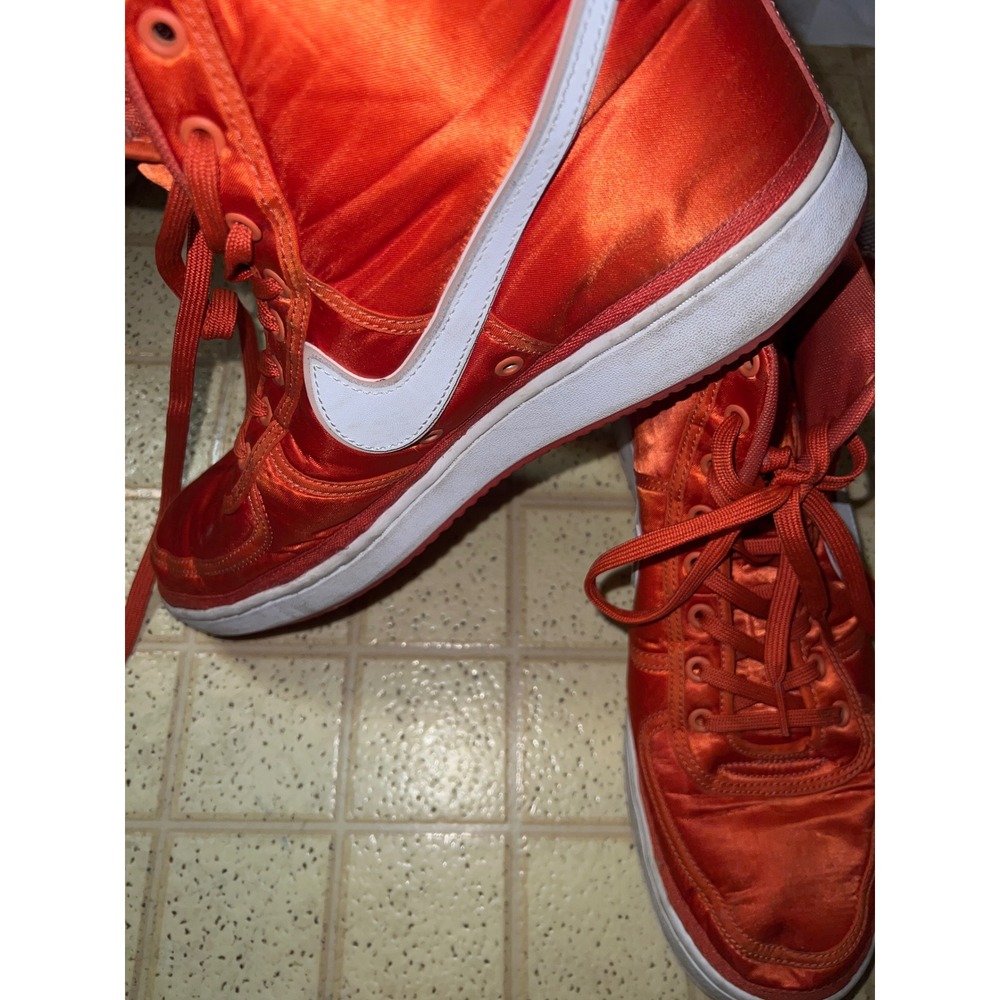 Nike Men's Size 12.5 Vandal High
Supreme Satin Retro Coral Shoes
318330-800 - Picture 8 of 8